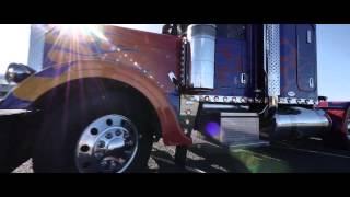 Retruck Peterbilt 379 Optimus Prime Truck Replica [upl. by Gies]