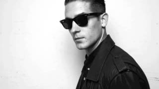 Runaround Sue GEazy ft Greg Banks [upl. by Hirsh]