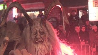 ☼ Krampuslauf Hirschstetten Wien  horned demon creature roams the streets [upl. by Lamok]