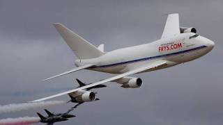 2008 MCAS Miramar Airshow  Boeing 747SP Flyby [upl. by Sonitnatsok544]