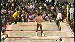 Titanes en el Ring 1982  Richard Schumann vs Mister Moto [upl. by Richers]