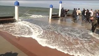 quotMarée du sièclequot des vagues impressionnantes à Wimereux dans le PasdeCalais [upl. by Enorej]