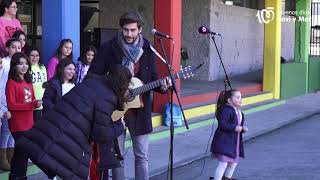 Álvaro Soler  Sofía Colegio Carlos Ruiz ganador concurso villancicos CADENA 100 [upl. by Vandervelde]