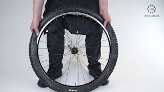 Monter un pneu de vélo à tringle souple Kevlar [upl. by Ilojna]