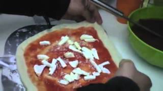 comment faire la pâte à pizza  Recette Pizza fait maison Préparer authentique pizza italien [upl. by Markman]