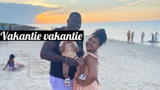 Nickerie Zeedijk Strand 🏝️🏖️ Surinaamse Doks😻😋 VLOGcation Day 3 [upl. by Aihtnys435]