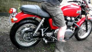 Thruxton with D amp D race exhaust [upl. by Kilk6]