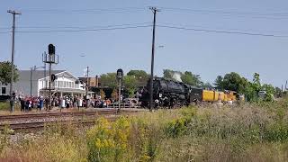 UNION PACIFIC BIG BOY ROLLS THROUGH TUSCOLAIL 91024 [upl. by Liakim]