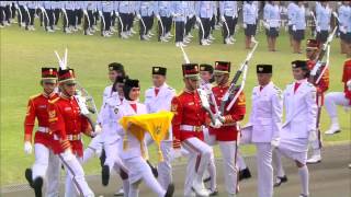 Upacara Penurunan Bendera Merah Putih di Istana Negara  17 Agustus 2015 [upl. by Aiva274]