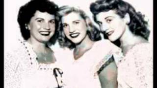 Andrew Sisters  She Wore A Yellow Ribbon  1949 [upl. by Htial]