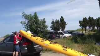 Loading kayak Hobie Tandem Island on suv [upl. by Athalie15]