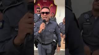 Polícias cantando após o sinal deixe seu recado os novos hype da internet [upl. by Castle]