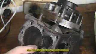 How To Decarbonise A Petrol Lawnmower Cylinder Head [upl. by Betsy]