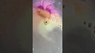 Lush CalmALlama Party piñata Bath Bomb  September 2024  Lush BathBombs BathBomDemo LUSH [upl. by Gall]