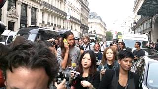 Jourdan DUNN amp Karlie KLOSS  Paris Fashion Week Sept 2013 [upl. by Woodrow]