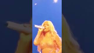 KAROL G CANTANDO EL BARCO EN ACCOR ARENA FRANCIA 12 [upl. by Eeliab618]