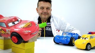 Rayo McQueen va al Doctor Pep Coches para niños [upl. by Nnylarac]