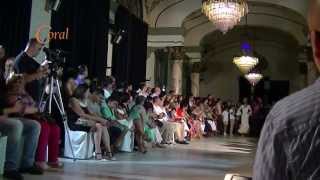 Desfile de Trajes de Flamenca Sevilla Coral [upl. by Lebiram]