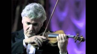 Pinchas Zukerman plays Elgars Violin Concerto 1st Movement live [upl. by Zetnas289]