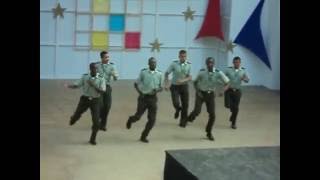 POLICÍAS BAILANDO SALSA EN CALI COLOMBIA [upl. by Oicnoel]