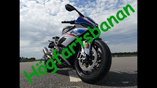 Mcläraren kör högfartsbana inför uppkörningen med en BMW S1000RR [upl. by Leese]