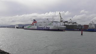 Stena Superfast VII amp Stena Estrid departing Belfast 25224 [upl. by Haiasi]