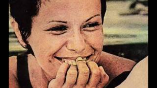 Elis Regina  Basta de Clamares Inocência [upl. by Crispas]