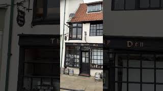 THE 17TH CENTURY  QUIRKY DEN MICRO PUB IN WHITBY [upl. by Ahsinned161]