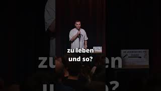 Ich bin der Chef osanyaran fragenbeantworten standupcomedy chef [upl. by Namlaz60]