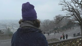 Vague de froid en France et premiers flocons de neige à Paris  AFP [upl. by Hecker142]