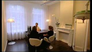 LiposuctieLiposculptuur in Bergman Clinics [upl. by Saffian193]