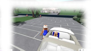 Looking for houses with Avery  We bought one voicesbloxbrugroleplay [upl. by Katzir]