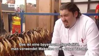 Video des Tages  Was isst man auf der Wiesn [upl. by Ladnik]