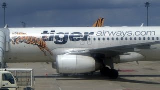 Tigerair landing in Singapore Changi Airport Singapore Asia [upl. by Lindo974]