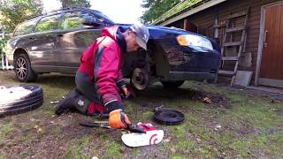 Volvo V70 brake disc change in less than two minutes [upl. by Marguerie321]