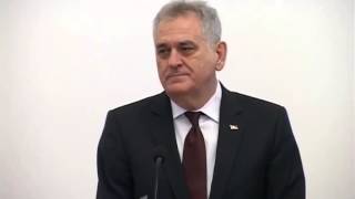 Tomislav Nikolic ispravlja prevodioca na engleskom [upl. by Arianna]