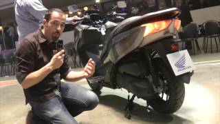 En direct de Milan EICMA  Honda Forza NSS 300 retour en forze [upl. by Channing]