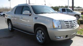 2007 Cadillac Escalade EXT Start Up Exhaust and In Depth Tour [upl. by Ronyam324]