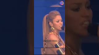 Shakira Cautiva París con quotShe Wolfquot en Vivo [upl. by Levona307]