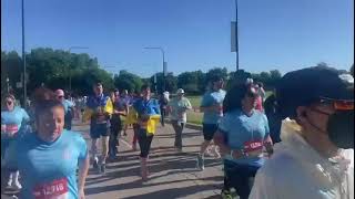 Українські військові взяли участь у щорічному забігу Soldier Field 10 у США [upl. by Eeluj]