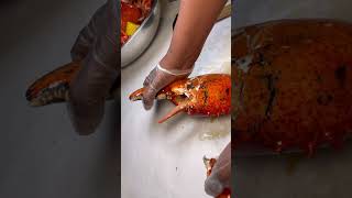 Cracking Lobster Claw Angry Crab Shack Seafood Boil Las Vegas eatandoutlasvegas [upl. by Reivaz]