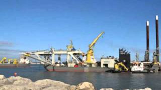 dredge Phoenix Fremantle Port [upl. by Hansiain735]