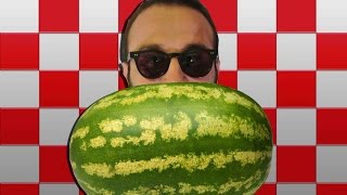 Karpuz nasıl küp küp kesilir How to cut a watermelon into cubes ENG SBT [upl. by Ymmot729]