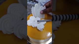 butterscotch crunch cake trending caking baking cakedecorating youtube [upl. by Raff]