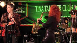 Tina Tandler CLUB in Zingst  Hound Dog  Tore Down auf dem Museumshof [upl. by Engapmahc]