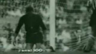 O último gol de Garrincha pelo Botafogo mostrado pelo histórico quotCanal 100quot [upl. by Tierney]