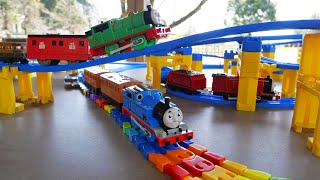 Thomas the Tank Engine amp Plarail ☆ 3 branch course race [upl. by Violeta16]