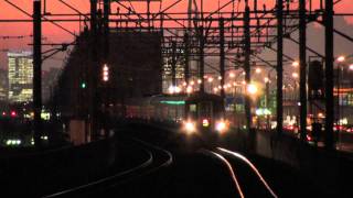 夕暮れ。特急わかしお安房鴨川行。舞浜駅通過。 [upl. by Hanshaw169]