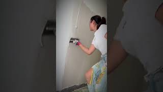 Mira Cómo Esta Mujer Transforma una Pared en SEGUNDOS [upl. by Anelle]