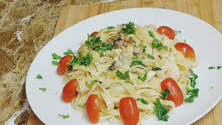 How to make a creamy Tagliatelle family week night Dinner  quick and easy food howto howto [upl. by Nydia]